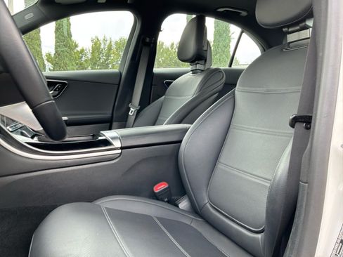 Used 2025 Mercedes-Benz C 300 Sedan image 17