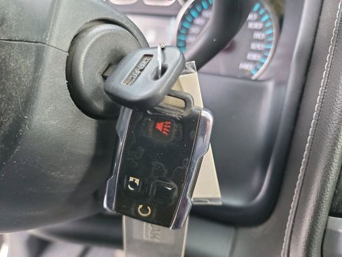 Used 2018 GMC Sierra 1500 SLT image 24