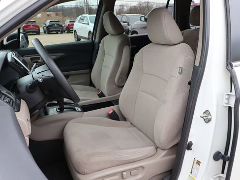Used 2016 Honda Pilot EX image 8