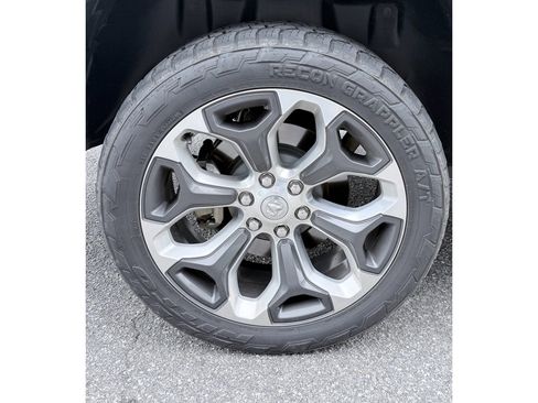 Used 2023 RAM 1500 Limited AWD/4WD image 14