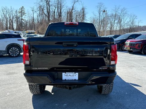 Used 2024 Chevrolet Colorado ZR2 w/ ZR2 Convenience Package III image 5