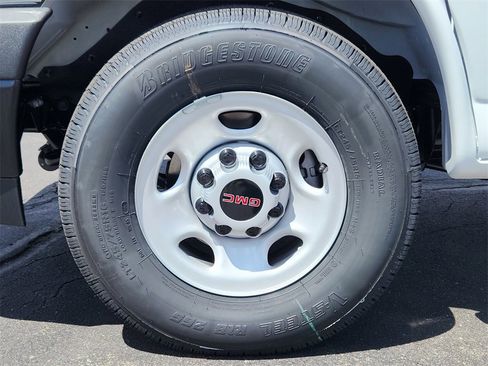 New 2025 GMC Savana 2500 w/ Driver Convenience Package image 7