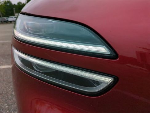 Used 2023 Genesis G70 2.0T image 10