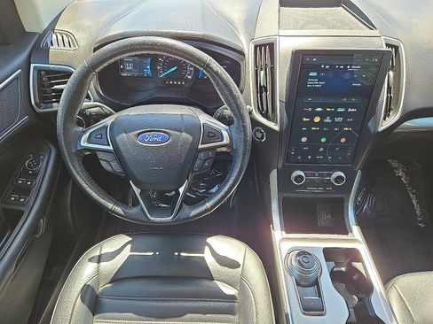 Used 2024 Ford Edge SEL AWD/4WD image 17