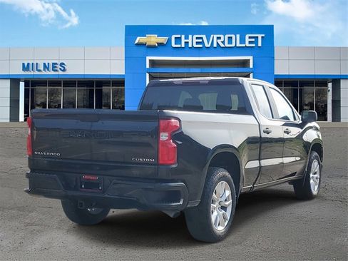 Used 2021 Chevrolet Silverado 1500 Custom image 4