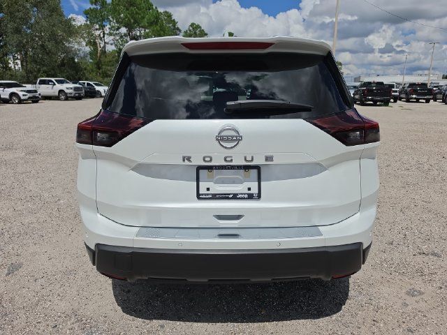 Used 2026 Nissan Rogue SV FWD image 5