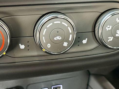 New 2026 Chevrolet Trax RS w/ Driver Confidence Package image 21