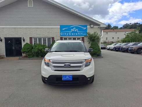 Used 2015 Ford Explorer XLT w/ Equipment Group 202B AWD/4WD image 3