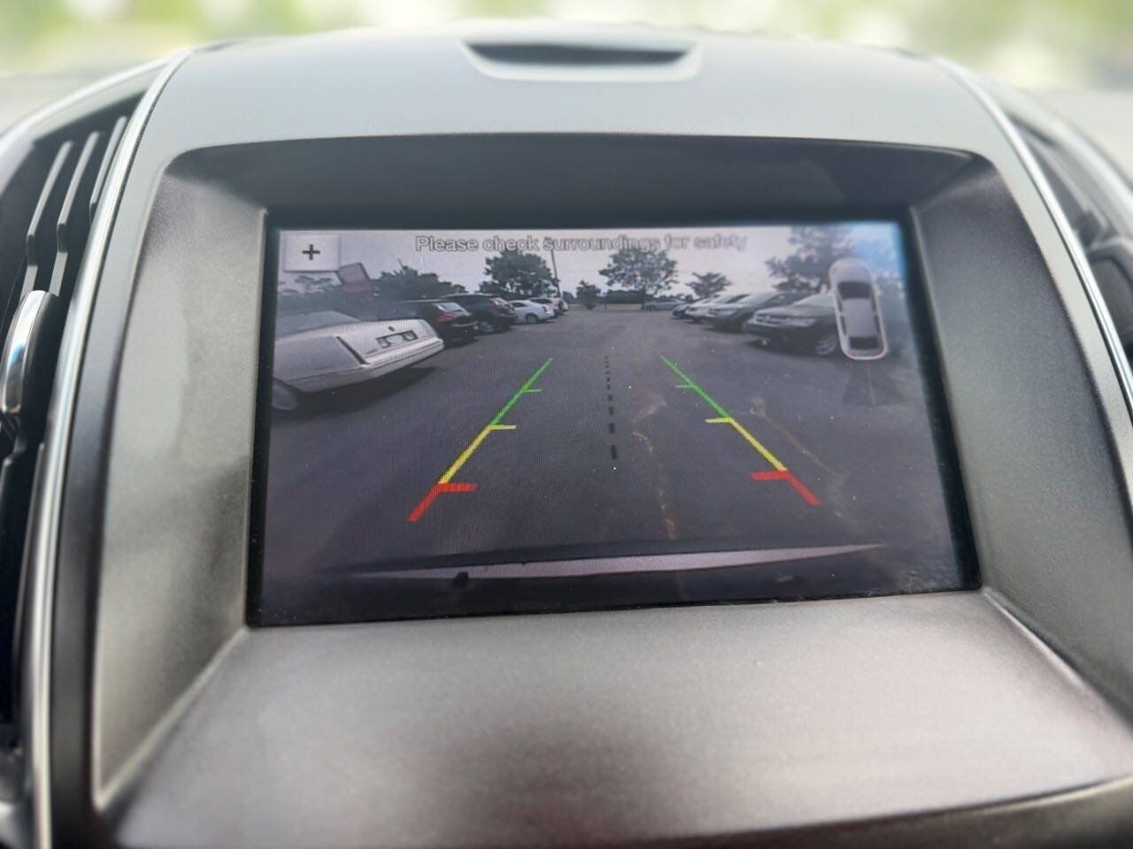 Used 2019 Ford Edge Titanium AWD/4WD image 18