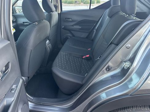 Used 2024 Nissan Kicks SV image 20