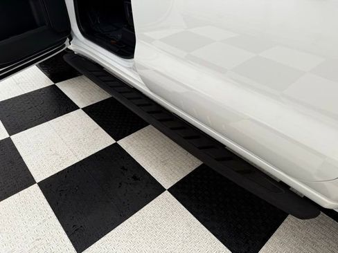 Used 2024 Chevrolet Silverado 1500 ZR2 image 22