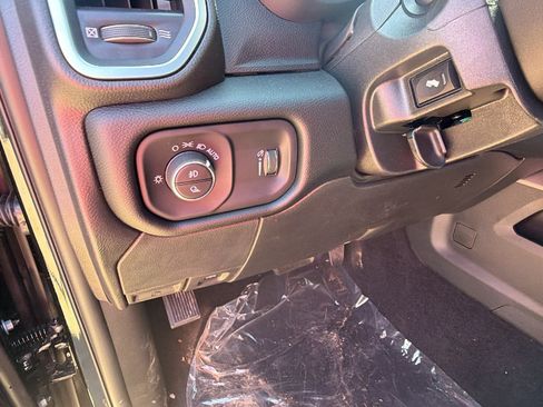 New 2026 RAM 3500 Big Horn AWD/4WD image 20