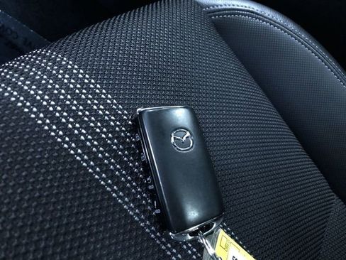 Used 2025 MAZDA CX-50 AWD 2.5 S w/ Premium Package image 32