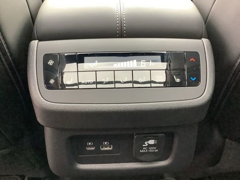 New 2025 Nissan Pathfinder Platinum w/ Cargo Package image 32