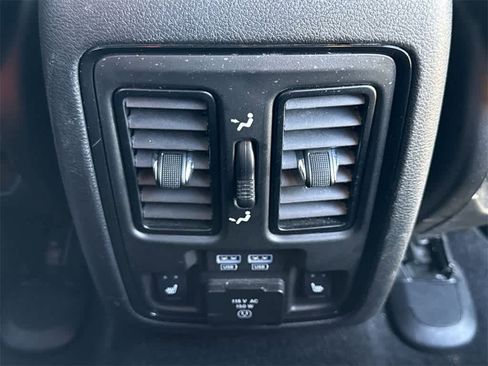 Used 2023 Dodge Durango GT image 22