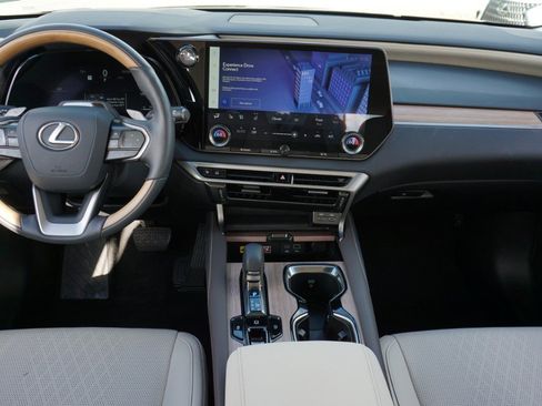 Certified 2025 Lexus RX 350 Premium Plus image 29