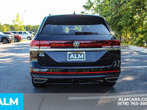 Used 2025 Volkswagen Atlas SE FWD image 9