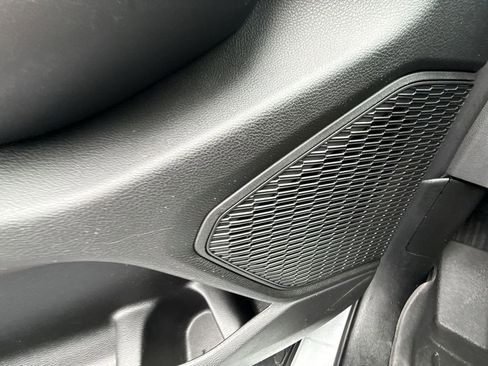 Used 2023 Jeep Grand Cherokee L Limited w/ Luxury Tech Group II image 31