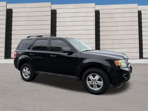 Used 2010 Ford Escape XLT FWD image 6