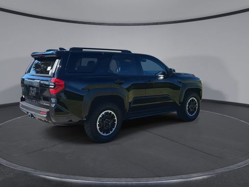 Certified 2025 Toyota 4Runner TRD Off-Road AWD/4WD image 8