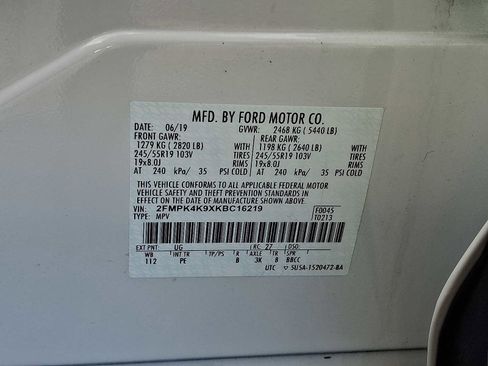 Used 2019 Ford Edge Titanium w/ Equipment Group 301A image 29