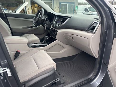 Used 2016 Hyundai Tucson SE w/ Option Group 02 image 12