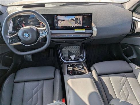 Used 2025 BMW X3 xDrive30i w/ Premium Package image 23