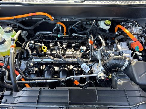 Certified 2023 Ford Maverick XL FWD image 9