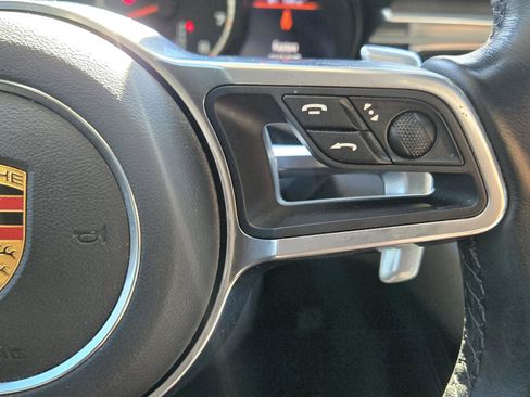 Used 2018 Porsche Macan Turbo image 20