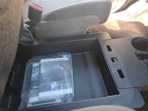 Used 2017 Ford F150 XLT image 31