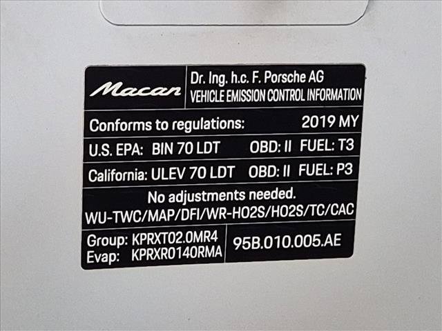 Used 2019 Porsche Macan AWD/4WD image 27