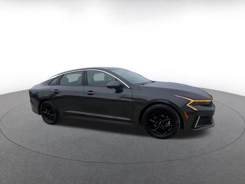 Used 2025 Kia K5 LXS image 2