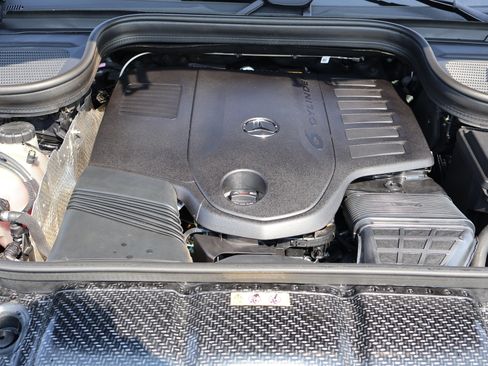 Certified 2024 Mercedes-Benz GLS 450 4MATIC image 46