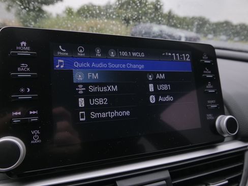 Used 2020 Honda Accord Touring image 25