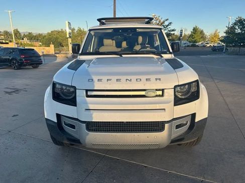 Used 2021 Land Rover Defender 110 SE AWD/4WD image 2