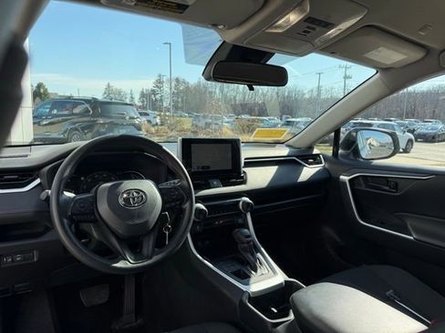 Used 2025 Toyota RAV4 LE image 27