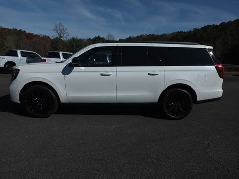 New 2025 Ford Expedition Max Platinum w/ Stealth Appearance Package image 6