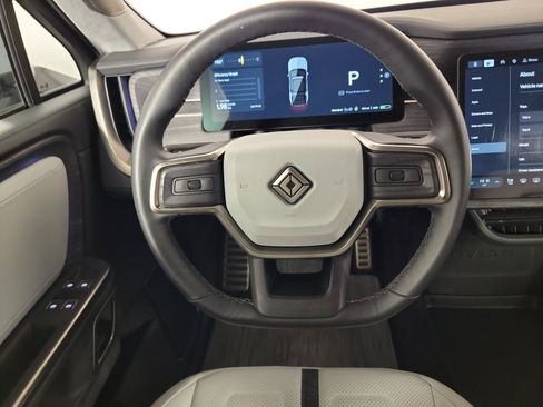 Used 2024 Rivian R1S Adventure AWD/4WD image 28