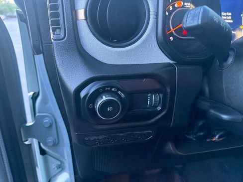 Used 2024 Jeep Wrangler Unlimited Sport AWD/4WD image 22