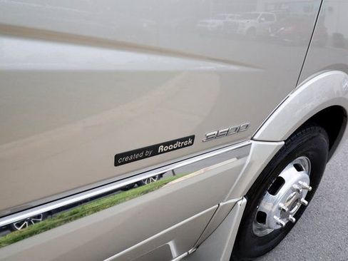 Used 2014 Mercedes-Benz Sprinter 3500 image 58