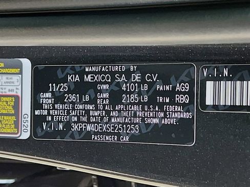 New 2025 Kia K4 GT-Line image 31