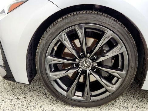 Used 2022 Lexus IS 350 F Sport w/ Navigation Package image 9