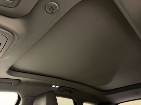 Used 2020 Lincoln Corsair Reserve w/ Equipment Group 201A image 8