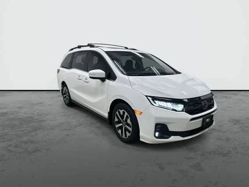 Certified 2025 Honda Odyssey EX-L image 6