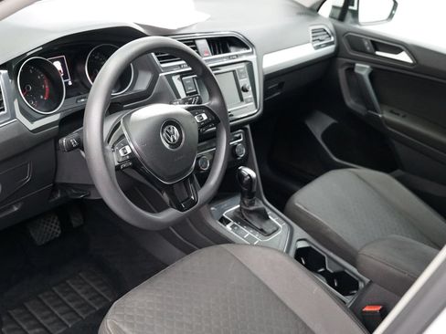 Used 2020 Volkswagen Tiguan S FWD image 17