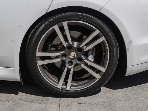 Used 2012 Porsche Panamera RWD image 8
