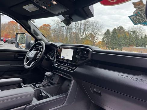 Used 2025 Toyota Tundra SR w/ SR Tow Package image 39