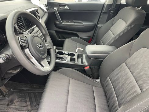 Certified 2022 Kia Sportage LX image 6