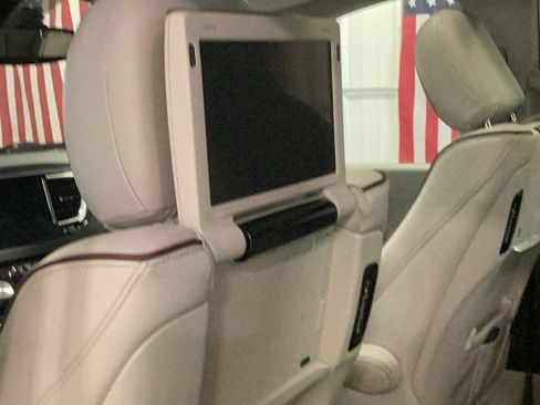 Used 2017 Chrysler Pacifica Limited image 11