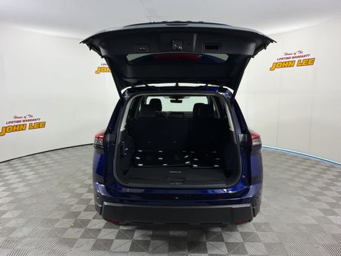 New 2026 Nissan Rogue Dark Armor FWD image 5
